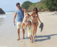 /album/kourtney-scott/kourtney-kardashian-scott-disick-penelope-mason-jpg/